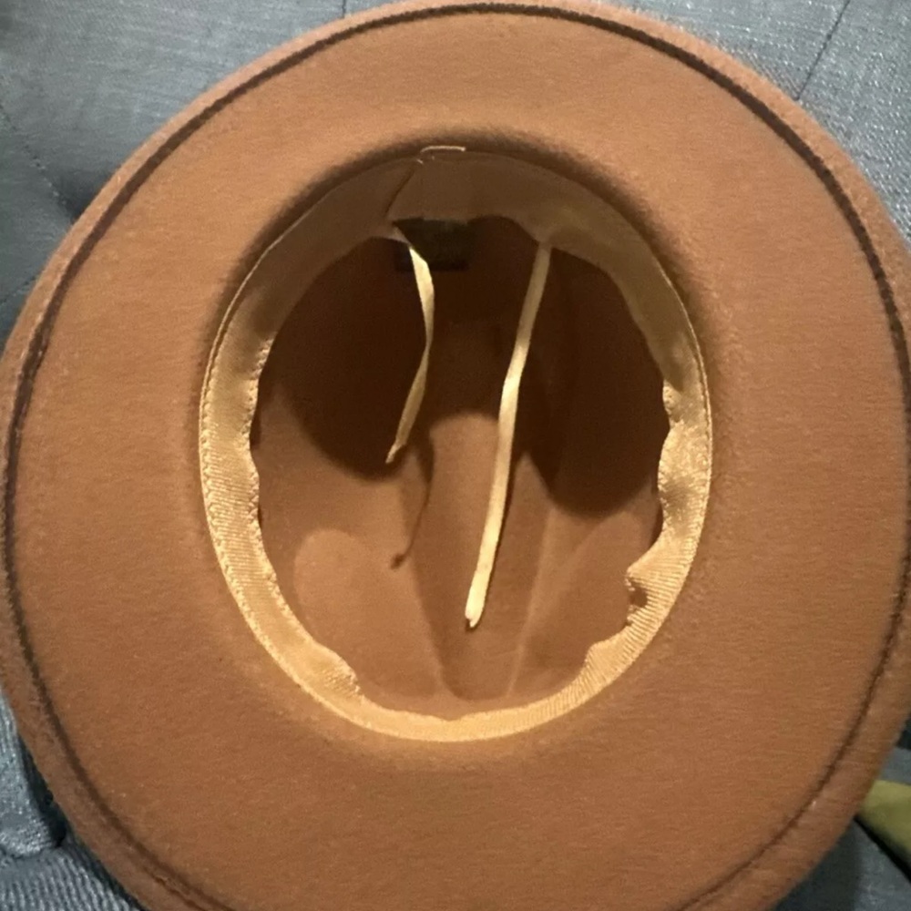 Stylish Tan Fedora Hat with Brown Band - Picture 3 of 5